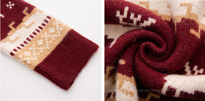 Áo len dài tay cổ tròn form rộng hoa văn bông tuyết và tuần lộc - NU9569