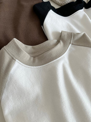 Áo T-shirt dài tay phối lệch màu cổ tròn - NU9582