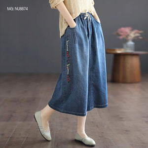 Chân váy denim lưng thun dây rút thêu hoa lá - NU8874