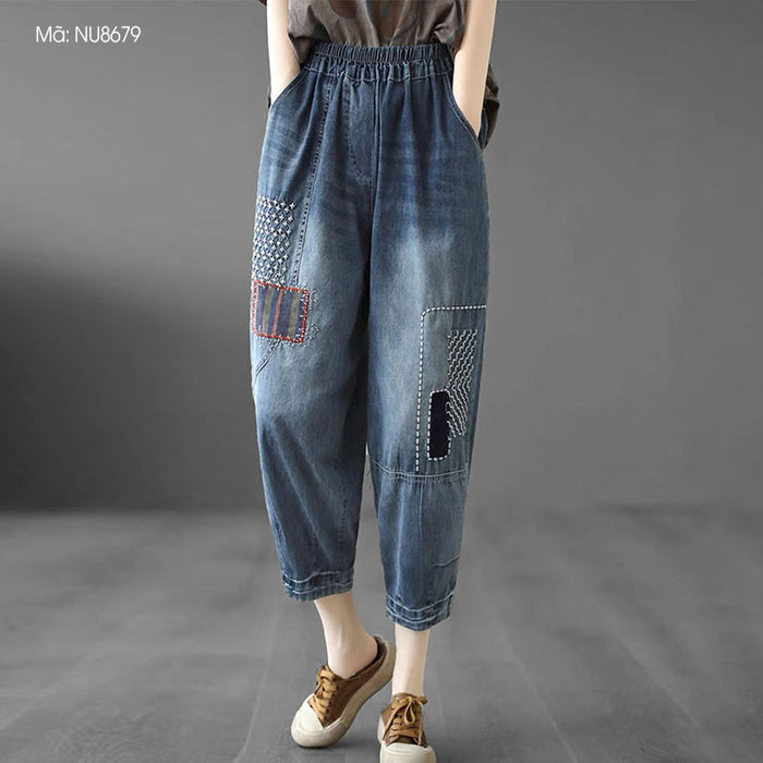 Quần baggy denim lưng thun ống côn thêu hoa văn trừu tượng - NU8679