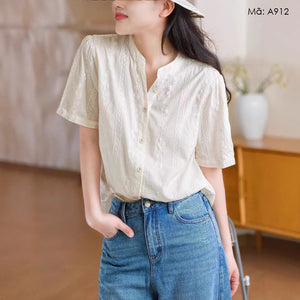 Áo sơ mi linen ngắn tay cổ V thêu đan hoa lá - A912