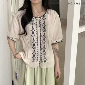 Áo sơ mi ngắn tay cổ tròn thêu hoa retro đỗi xứng - A962