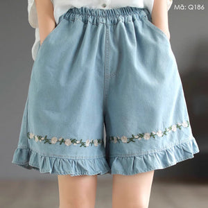 Quần sooc denim lưng thun thêu hoa hồng - Q186