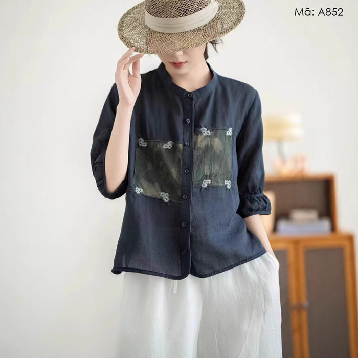 Áo sơ mi linen ngắn tay cổ đứng thêu miếng vá hoa lá  - A852