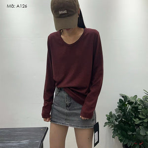 Áo T-shirt dài tay cổ V đơn sắc - A126