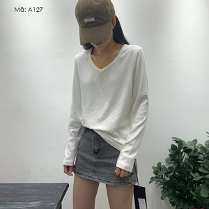 Áo T-shirt dài tay cổ V đơn sắc - A126