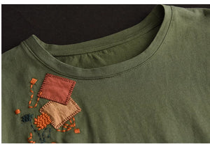 Áo T-shirt dài tay cổ tròn tròn đơn sắc thêu chắp vá - NU9303