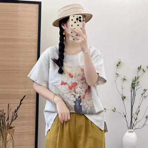 Áo T-shirt linen ngắn tay cổ tròn in tĩnh vật một túi - NU10483