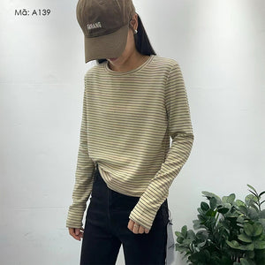 Áo T-shirt dài tay cổ tròn kẻ sọc nhỏ - A138