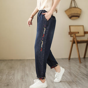 Quần baggy denim lưng thun ống côn thêu những dây hoa - NU10350