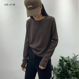 Áo T-shirt dài tay cổ tròn kẻ sọc nhỏ - A138