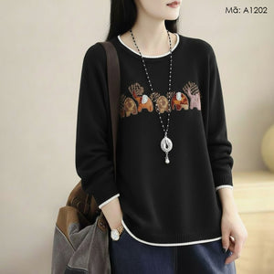 Áo len dài tay thêu những chú voi - A1199