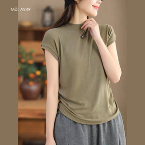 Áo T-shirt sát nách cổ đứng eo xếp ly - A245