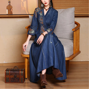 Đầm liền denim tay lửng cổ V thêu hoa văn trừu tượng - NU9364