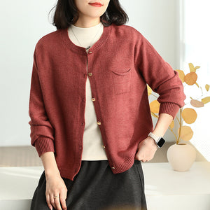 Áo khoác len cardigan dài tay cổ tròn khuy đồng một túi - A626