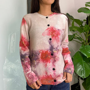 Áo khoác len cardigan cổ tròn in hoa dâm bụt - A539